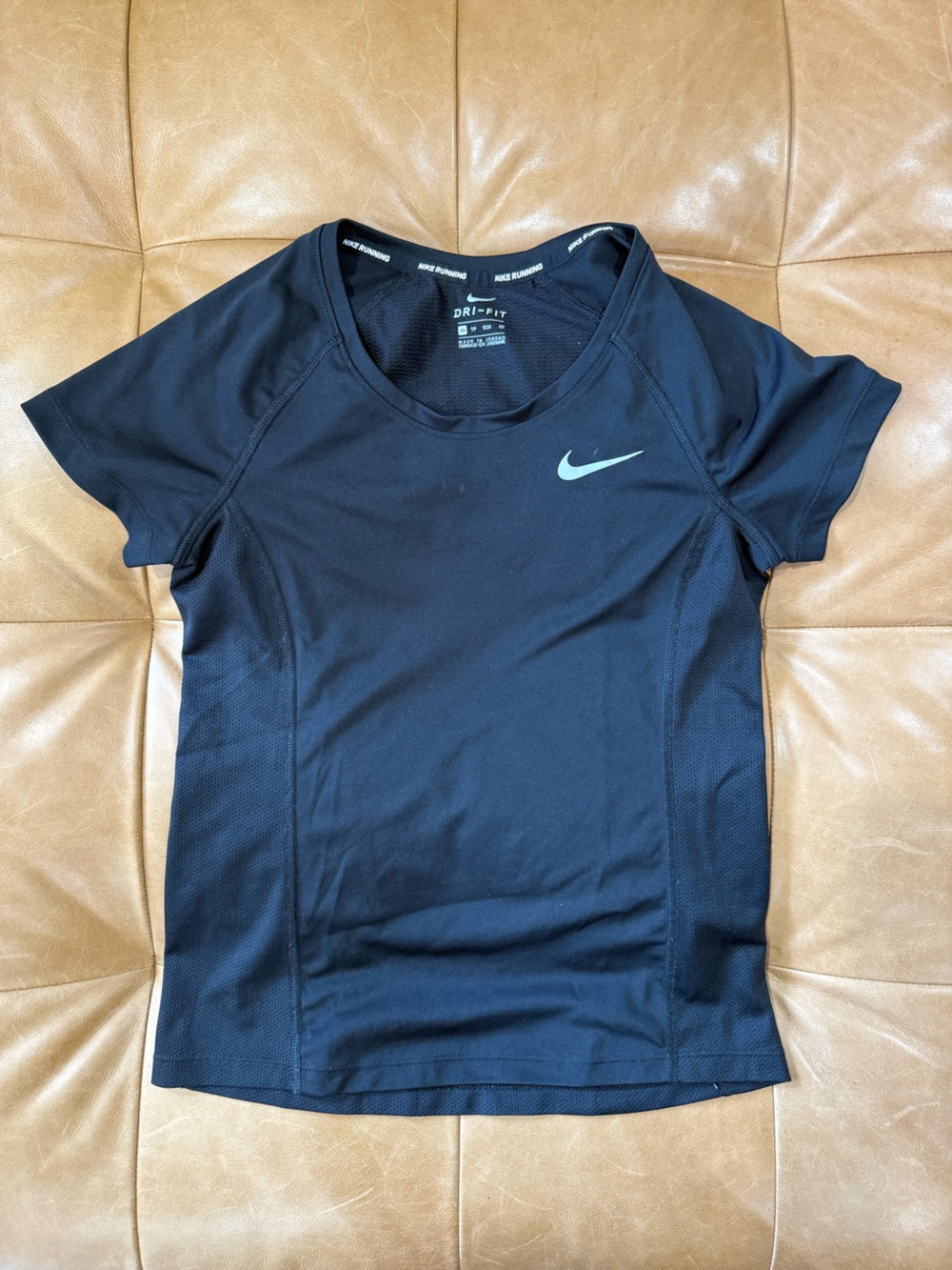 Nike DRI-FIT tshirt in black size XS